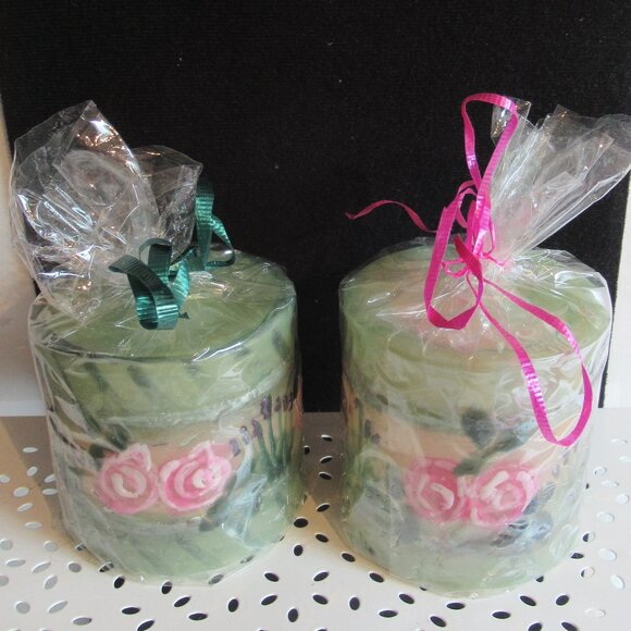 Stylized flowers, 3" Pillar Candle, Hand Painted, Party, Nature, Codes K, U - Picture 1 of 4